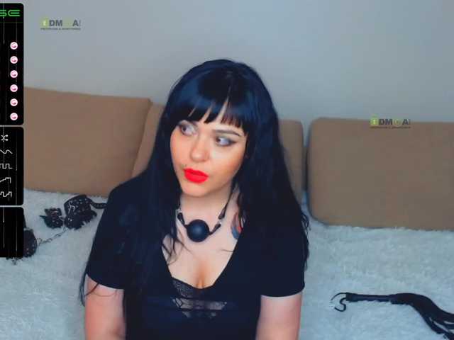 Fotod -MirKiss- Hello everyone, I’m Miroslava! Put love in the upper right corner, Lovense (Lush) in me, works from 2 tokens random 20 tokens, see the parameters in the profile. I go to a group or full privat!