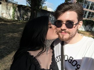 Erootiline videovestlus 2Sinners
