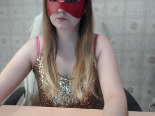 Fotod 777Lora777 200 tokens and I make a sweet and funny dancing 2-3 minutes!