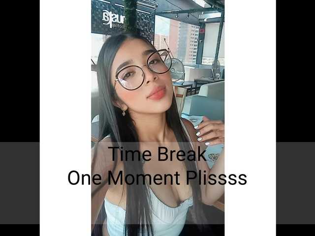 Ringhäälingupildid AbbieTaylor