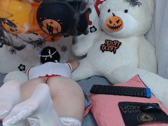 Fotod Abby-Collinss happy halloween !!! #latina #ass #tattos #smile #boobs #feet #pussy #lovense #dildo #dj #plug