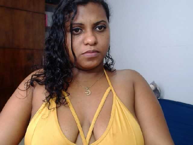 Fotod AbbyLunna1 hot latina girl wants you to help her squirt # big tits # big ass # black pussy # suck # playful mouth # cum with me mmmm