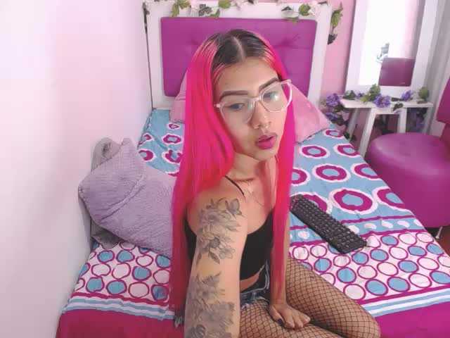 Fotod AbigaiLMonroe Welcome to my room enjoy my show