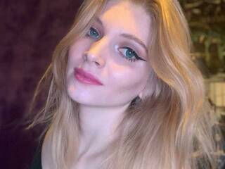 Erootiline videovestlus Adalinda