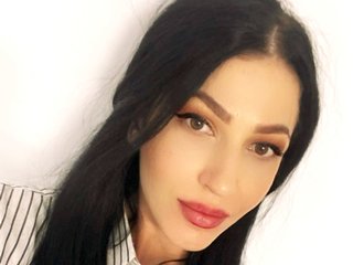 Erootiline videovestlus Adda-Maris