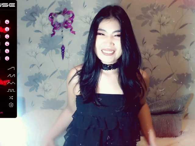 Fotod adellasweety #cum show#get naked#sguirt#asian play with pussy