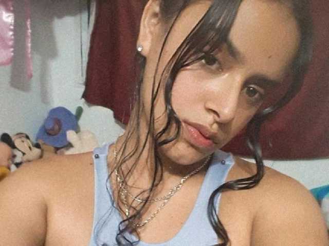 Profiili foto Adhara18x