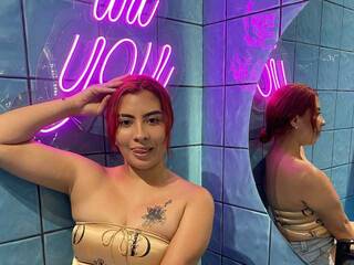 Erootiline videovestlus Adara-Monroe