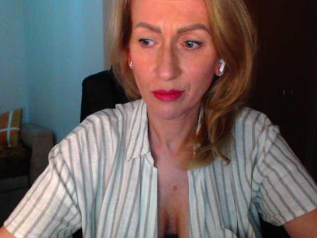 Ringhäälingupildid AdreySmith