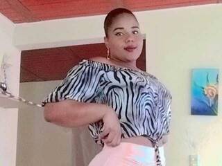 Erootiline videovestlus AdrianaGuz