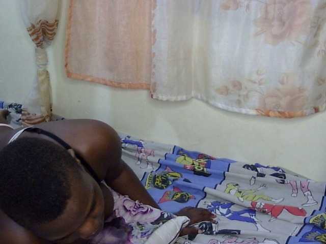 Ringhäälingupildid AfroGodess