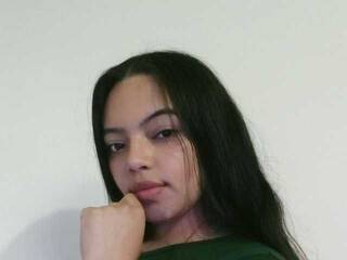 Erootiline videovestlus Ahina-1