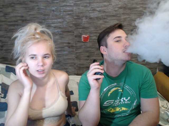 Ringhäälingupildid AimeeAh