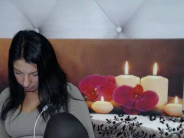 Ringhäälingupildid Aisha255