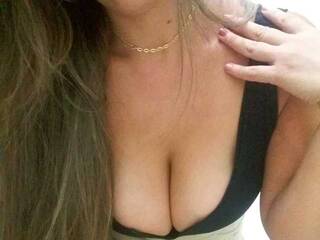 Erootiline videovestlus AishaSugar1