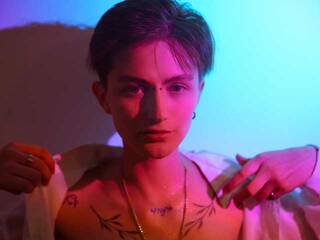 Erootiline videovestlus AkiroFukui