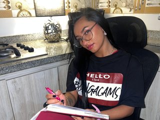 Erootiline videovestlus Alana-11