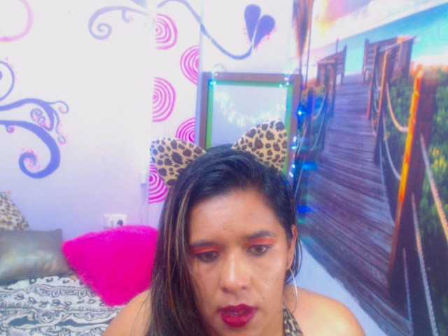 Ringhäälingupildid AlayaSmith