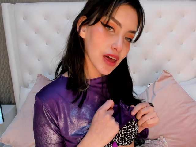 Ringhäälingupildid AlegnaTaylor