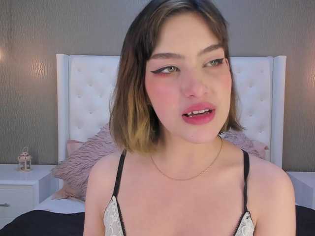 Ringhäälingupildid AlegnaTaylor