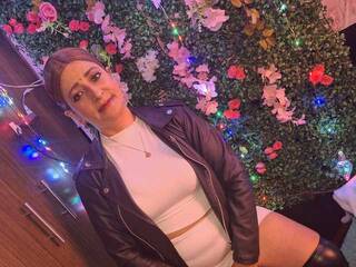 Erootiline videovestlus AlessadraJones