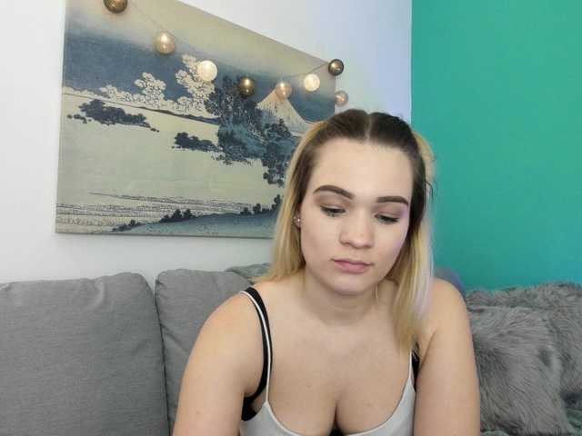Fotod AlexisTexas18 Another rainy day here, i am here for fun and chat-- naked and cum in pvt xx #18 #blonde #cute #teen #mistress