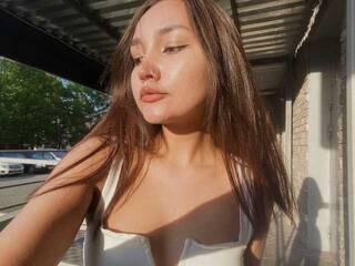 Erootiline videovestlus Alice-Heaven