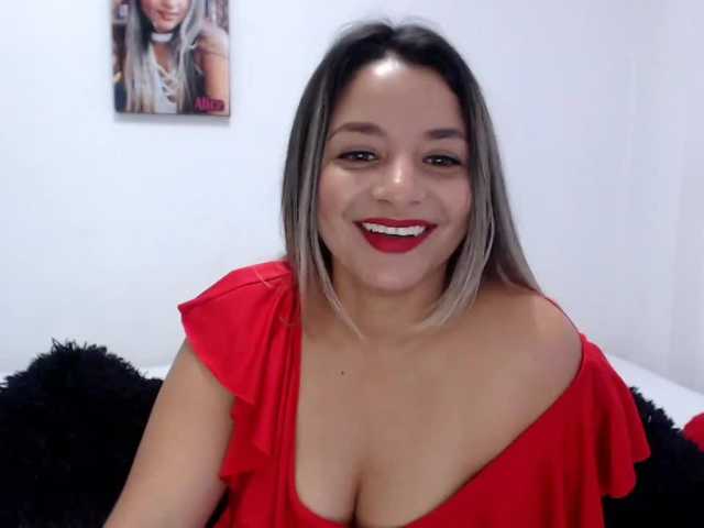 Fotod alicequeenx hello guys welcome to my room im new model in here help me complette my goal and enjow the show #latina#curvy#hot#blonde#pvt#dildo#cum#squirt#pvt