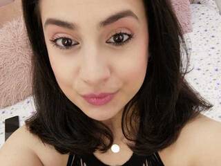 Erootiline videovestlus AliciaAllan