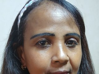 Erootiline videovestlus LAYANe