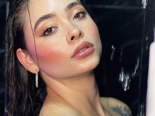 Erootiline videovestlus AlinaKravitz