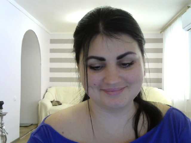 Fotod AlinaVesko I am non nude =)I DO NOT MAKE SHOWS IN MY ROOM IS CHAT ONLY