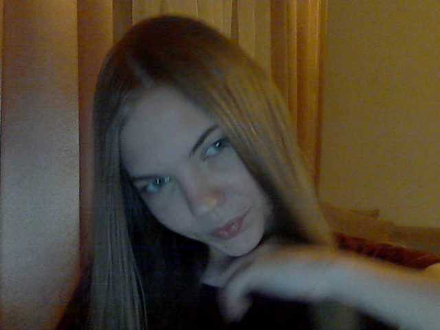 Fotod alisekss8 Hello boys!) I'm Alice, I'm 24. Subscribe to me and put a heart!) Subscription for tokens!)