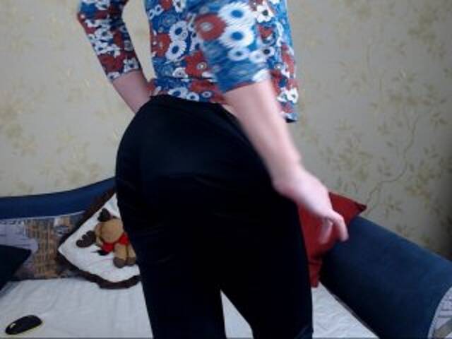 Ringhäälingupildid AlishaTop