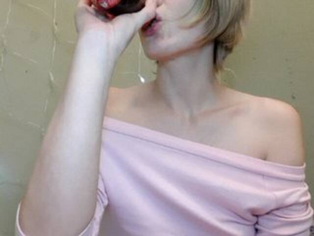 Ringhäälingupildid AlishaTop