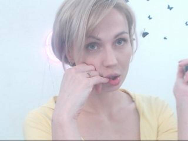 Ringhäälingupildid AlishaTop