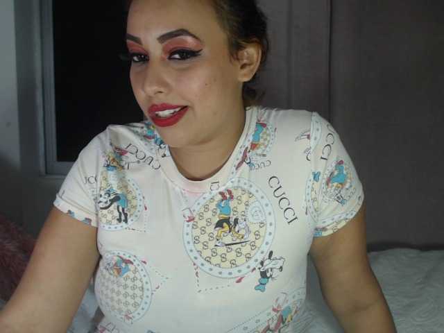Fotod AlissonnXox 10 tokes and I show you my breasts