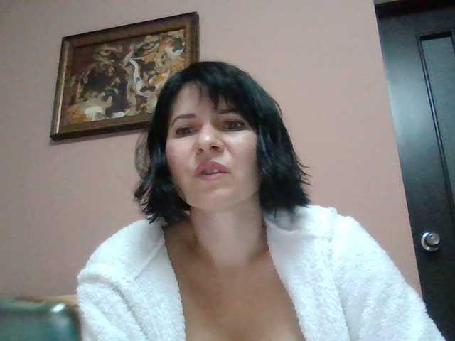 Fotod AllaBoni Hi guys! WHO MAKE ME CUM???with me a pleasure to entertain) so requests to play me and you will not regrethi,I have a new toy let it protest it together