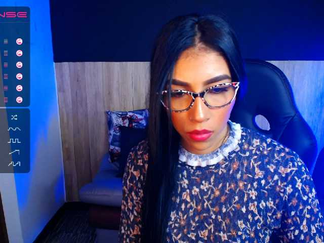 Fotod Alonndra Back in my office a lot of paperwork, and a lot of wet fantasies ♥ ♥ - @GOAL: CUM show ♥ every 2 goals reached: SQUIRT SHOW 204 #office #secretary #bigboobs #18 #latina #anal #young #lovense #lush #ohmibod