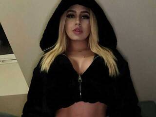 Erootiline videovestlus AmaraPierce