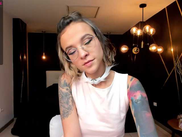 Fotod AmyAddison • How’d you like to start? Cuz I do know how we need to finish, so pleased and wet♥cumshow@goal♥lovense on/640