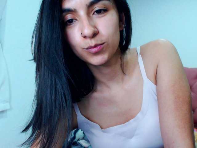 Ringhäälingupildid AnahiBrowns