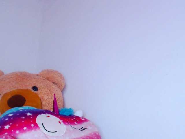 Ringhäälingupildid AnahiBrowns