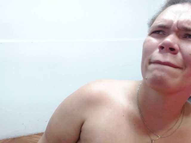 Fotod AndreaWhite DANCE SEXYY FLAHS TITS AND PLAY WHIT MY BODY