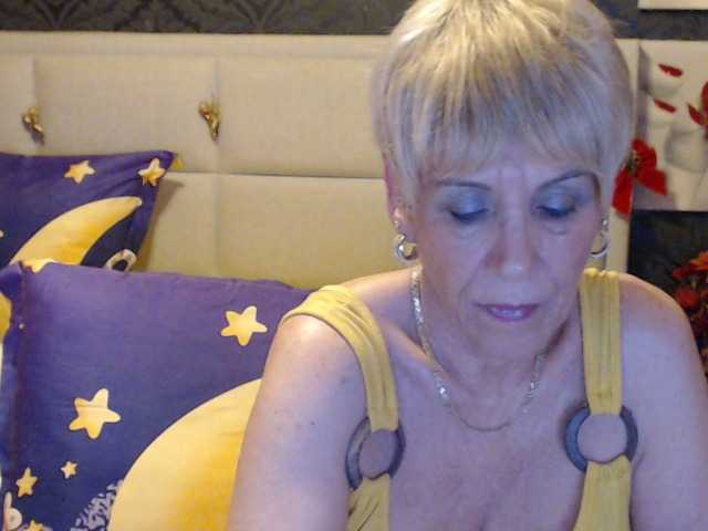 Fotod ANGELGRANNY welcom guys..pm..50 tk..pussy or ass..100..tits or feet..50..let s have fun