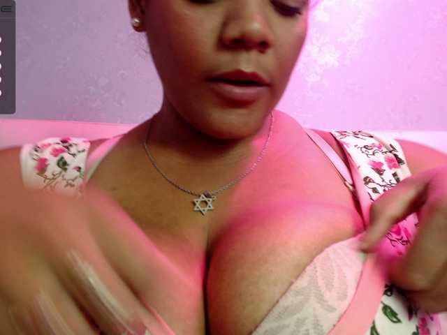 Fotod angelhottxxx ￼SQUIRT SHOW￼Hot Black Friday 10% DISCOUNT on my tip menu? Random levels 3-5-15-25￼ just for 444 tokens￼