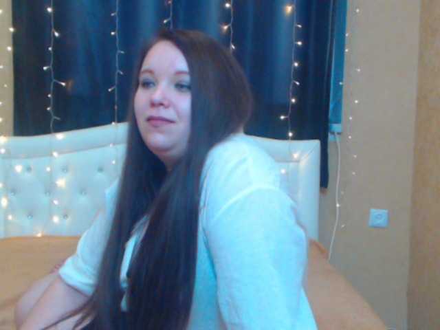 Ringhäälingupildid Angelina-Li