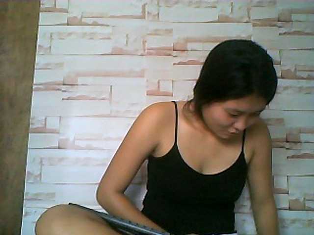 Fotod AngelineXX hi hun welcome to my room let me know how can i help you...its my pleasue to make u happy :)