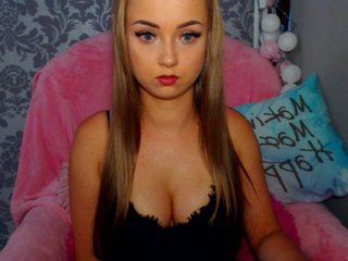 Fotod AngelSue 10- stanup, 20-show ass, 25-show ass and spank it, 30-add friends, 50- boobs in bra, tip me!