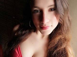 Erootiline videovestlus anguelycm